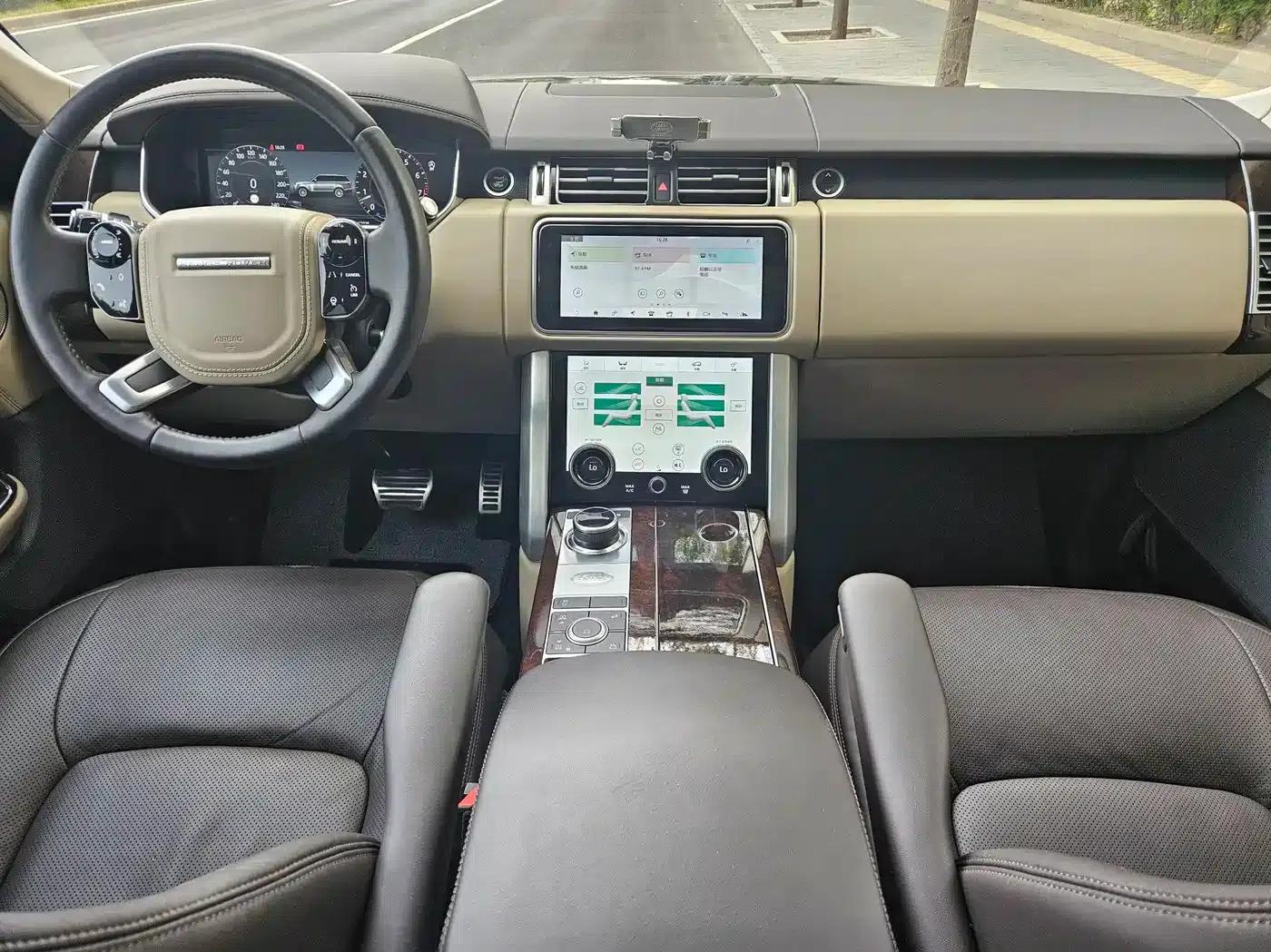 Range Rover 2021 3.0 L6 Legendary Long Wheelbase Classic Edition — миниатюра 7