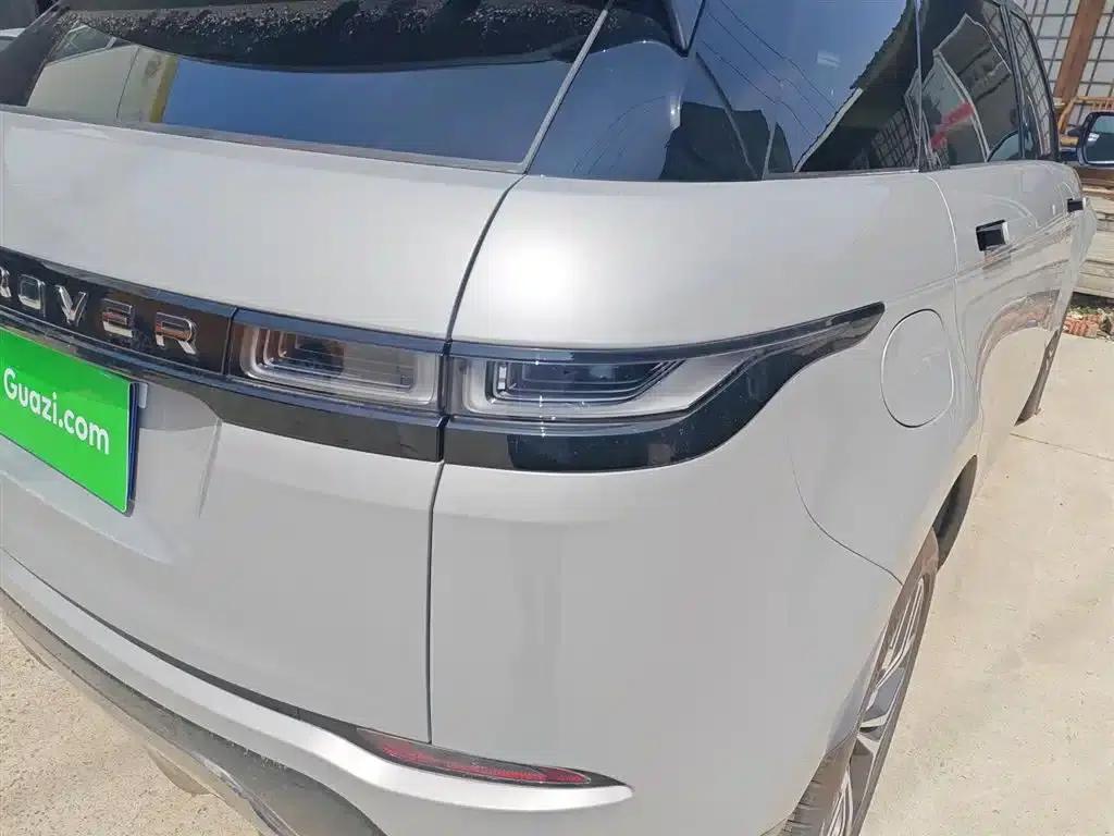 Range Rover Evoque 2022 Model, Evoque L 249PS R-Dynamic Luxury Edition — миниатюра 24