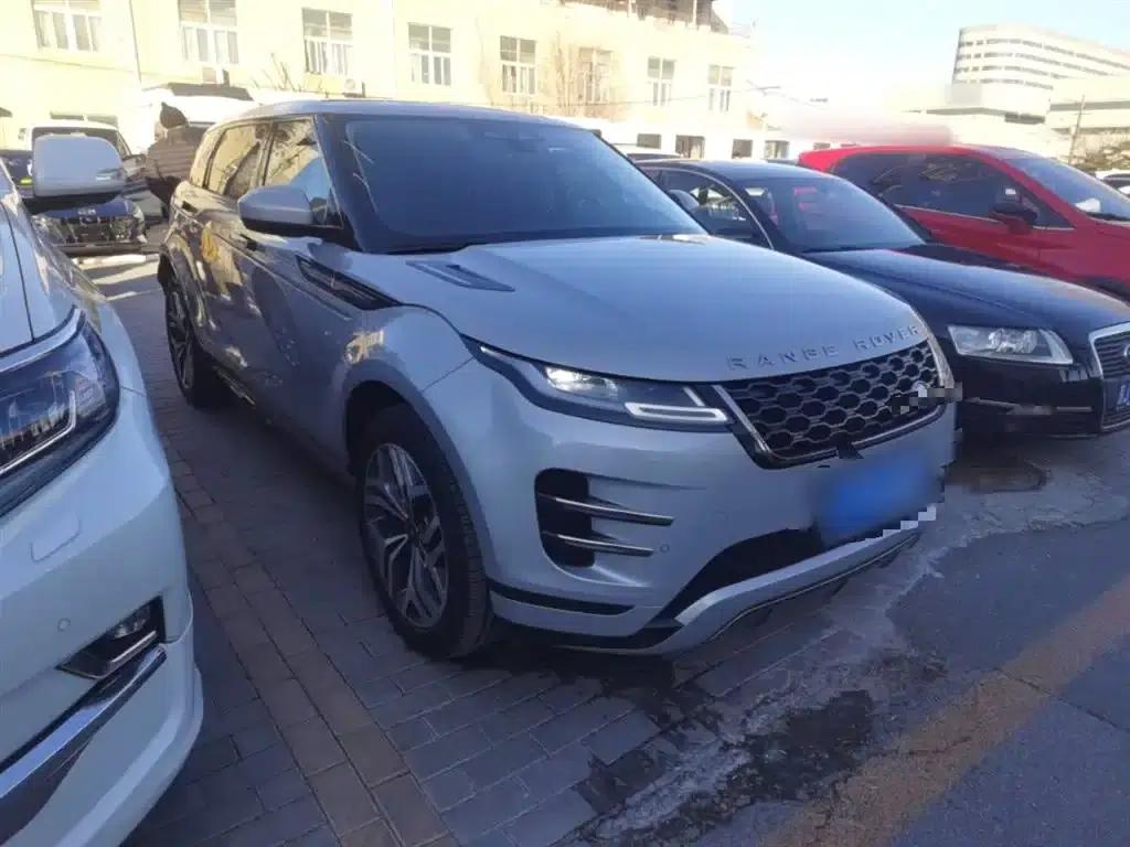Range Rover Evoque 2021 Model: Evoque L 249PS R-Dynamic HSE Luxury Edition — миниатюра 4