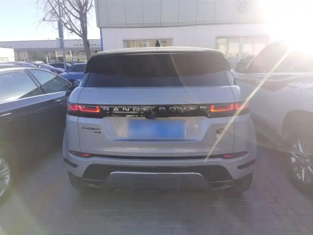 Range Rover Evoque 2021 Model: Evoque L 249PS R-Dynamic HSE Luxury Edition — миниатюра 6