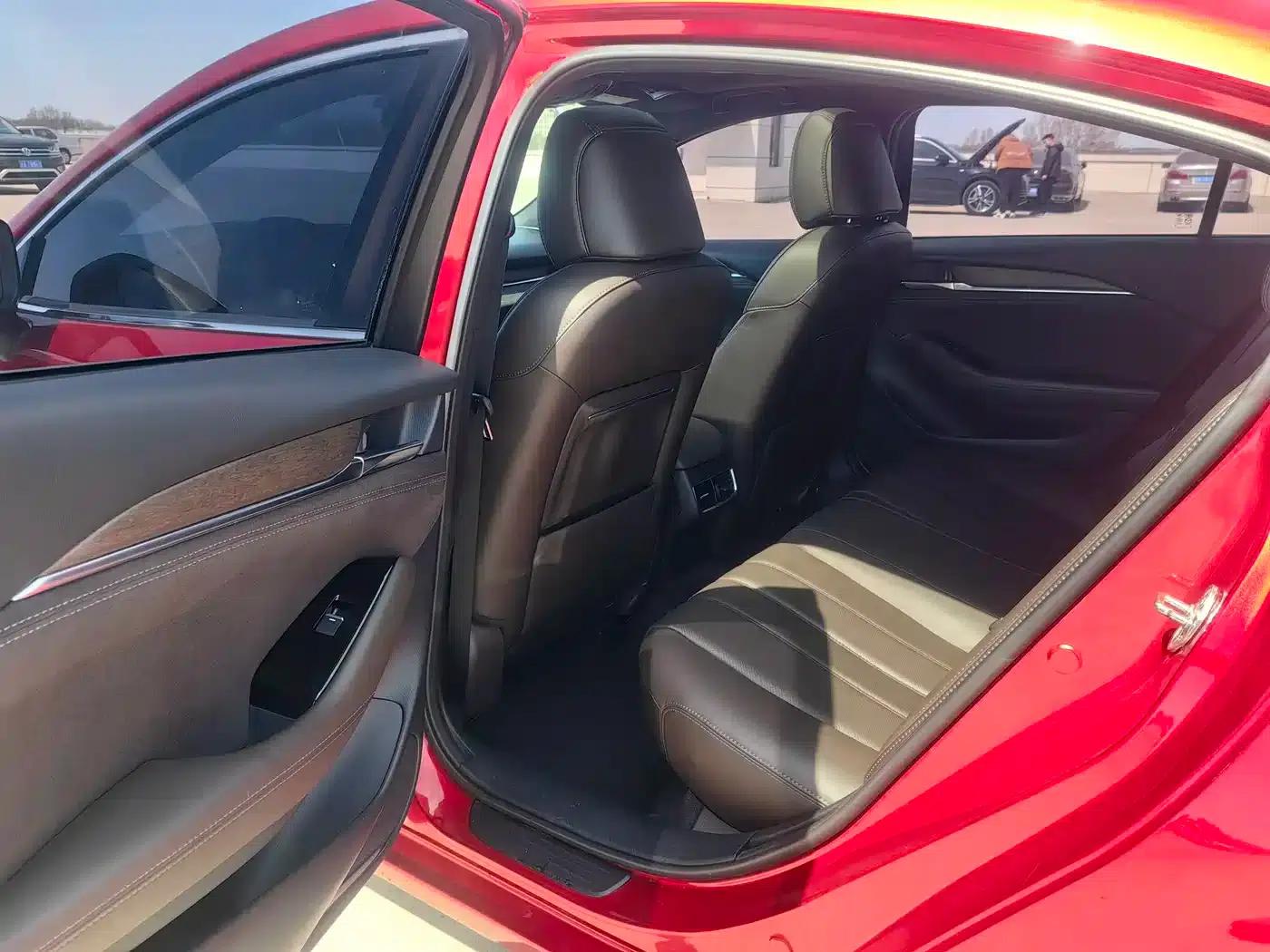 Mazda6 Atenza 2020 2.5L Blue Sky Premium Edition — миниатюра 8