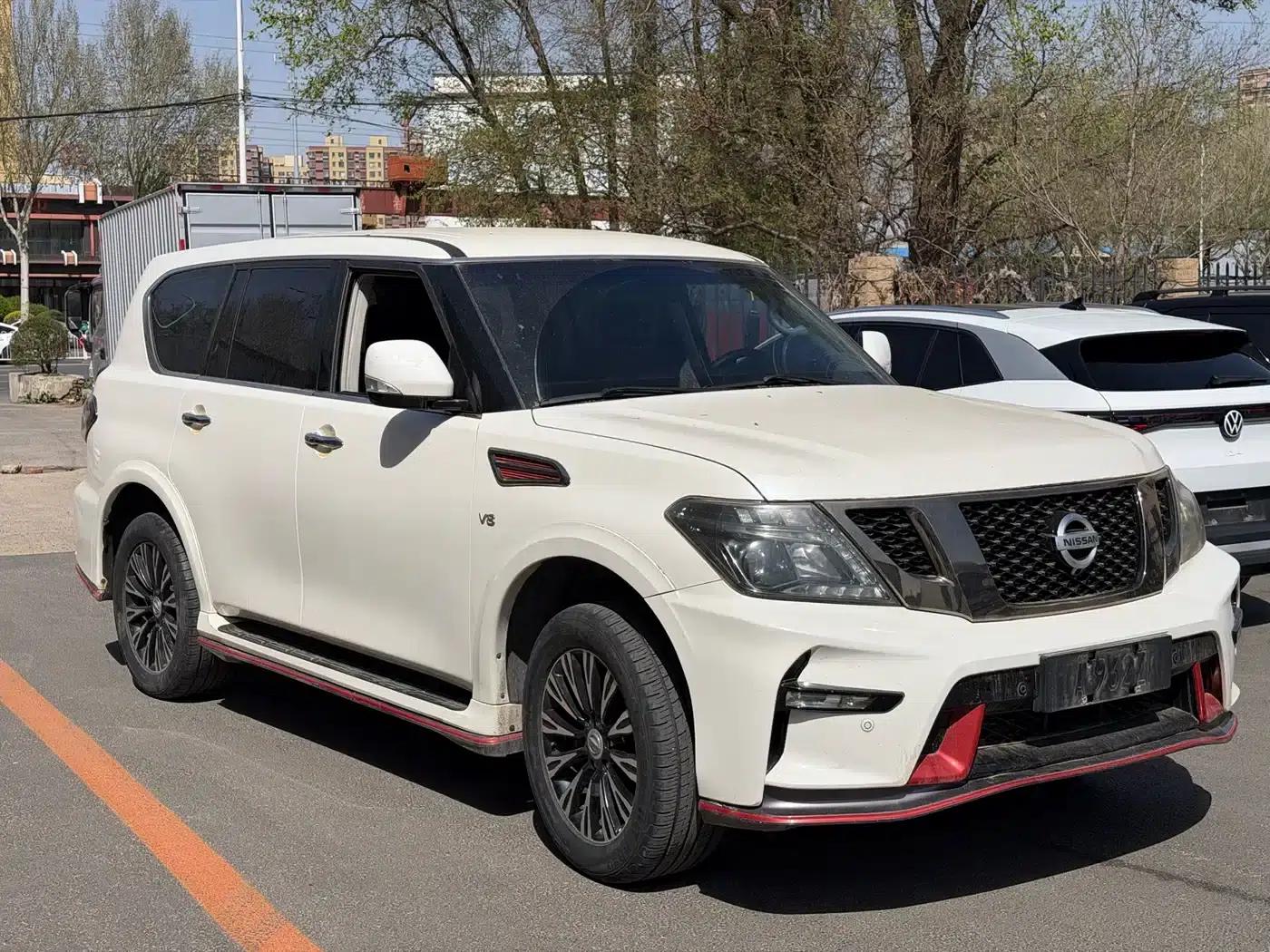 Nissan Patrol 2018 4.0L Flagship Edition — миниатюра 3