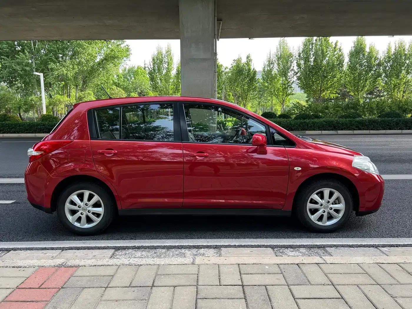2008 Tiida 1.6L Automatic Intelligent — миниатюра 33