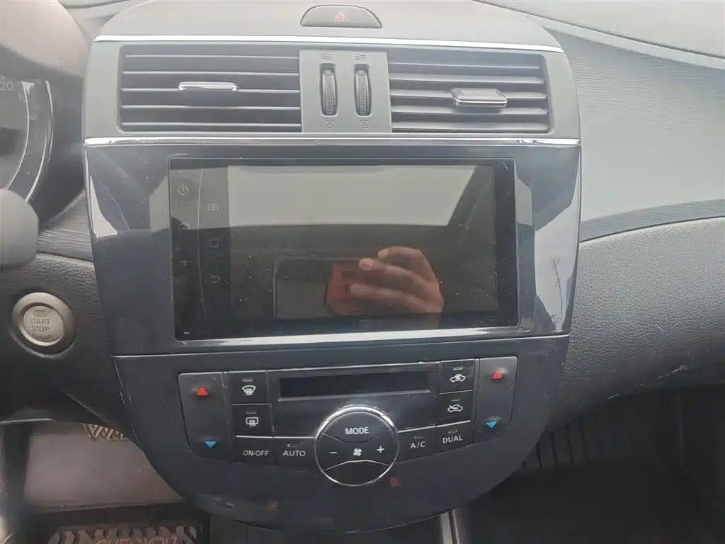 2014 Tiida 1.6L CVT Smart — миниатюра 13