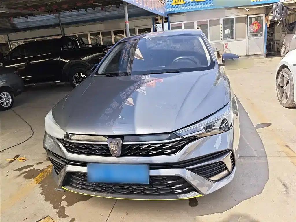 Roewe i5 2021 1.5L CVT Diamond Edition — миниатюра 3