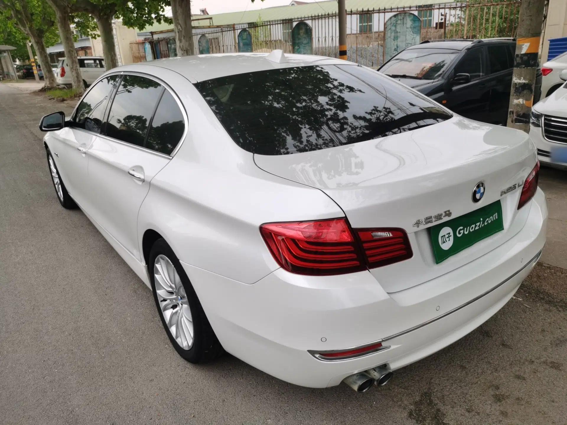 BMW 5 Series 2017 525Li Luxury Design Package — миниатюра 4