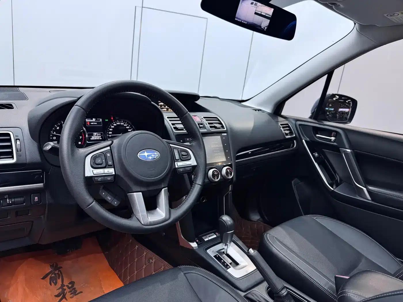 Forester 2018 2.0i Luxury Navigation Edition — миниатюра 8