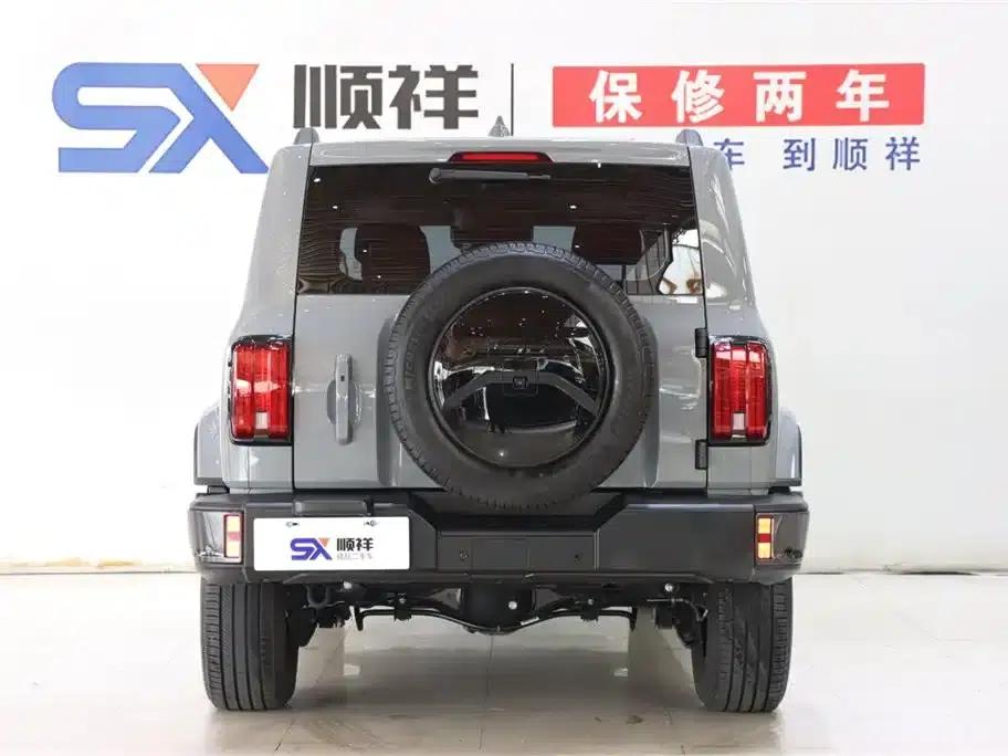 The 2021 Tank 300 City Edition 2.0T is very stylish. — миниатюра 5