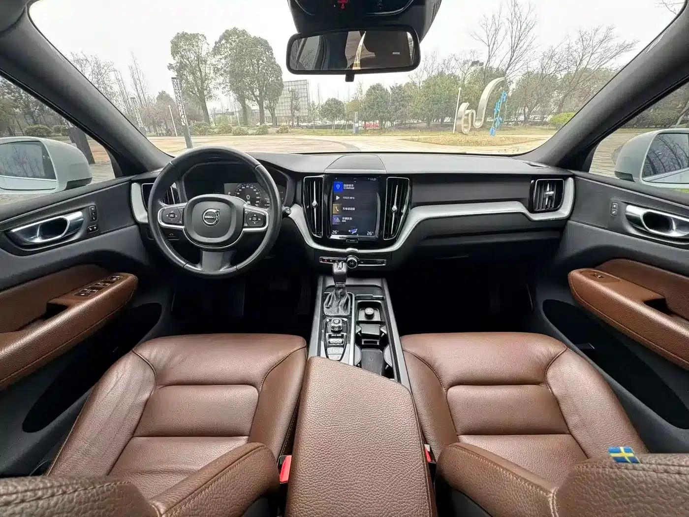 2021 Volvo XC60 T5 AWD Inscription Luxury Edition — миниатюра 20