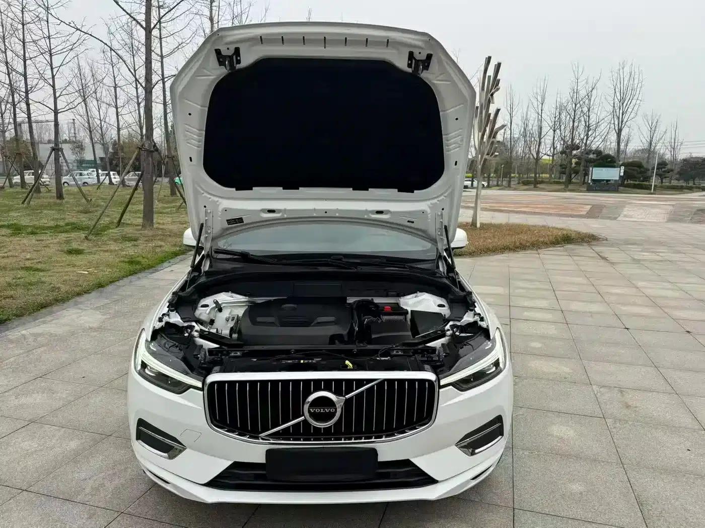 2021 Volvo XC60 T5 AWD Inscription Luxury Edition — миниатюра 29