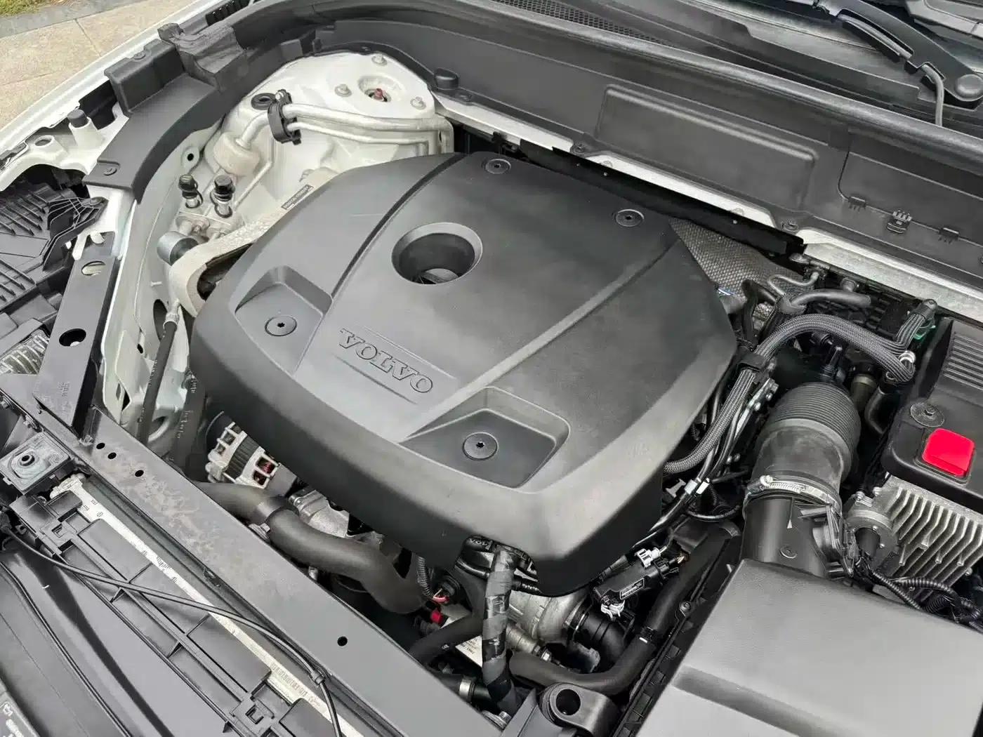 2021 Volvo XC60 T5 AWD Inscription Luxury Edition — миниатюра 30