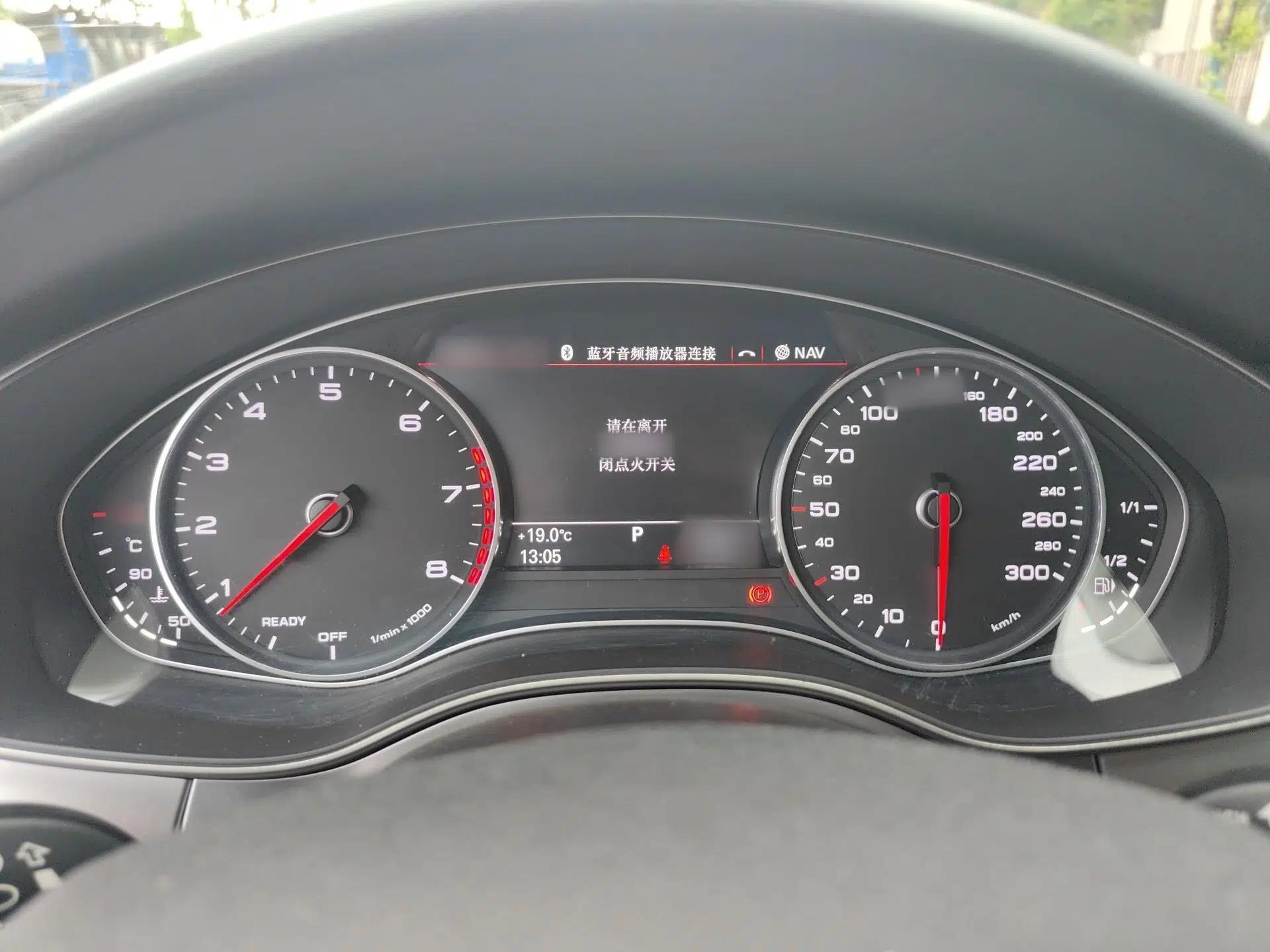 Audi A6L 2018 30th Anniversary Edition TFSI Trendy Model — миниатюра 10