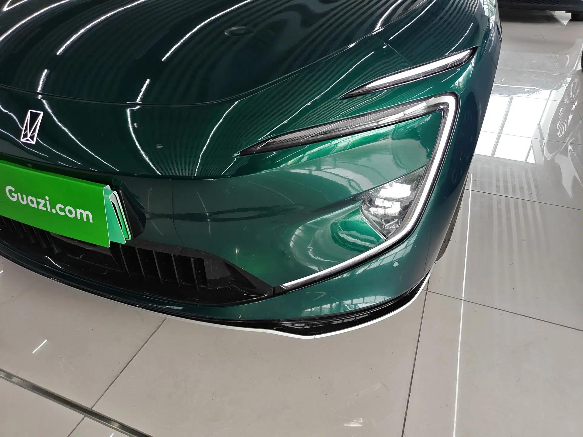 Avatr 12 2023 700 Three-Laser Rear-Wheel Drive Luxury Edition — миниатюра 9