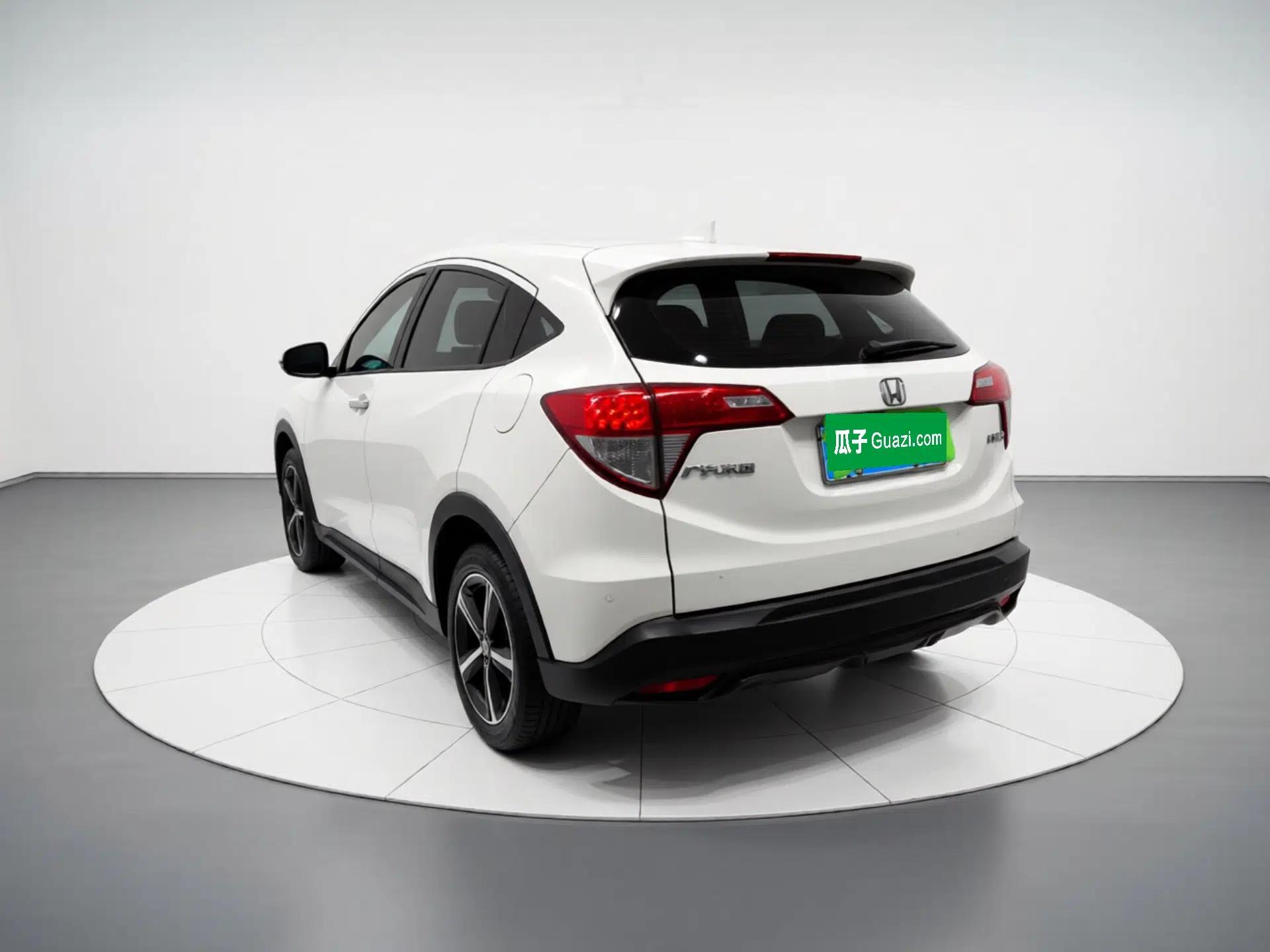 Honda Vezel 2020 1.5L CVT Pioneer Edition — миниатюра 4