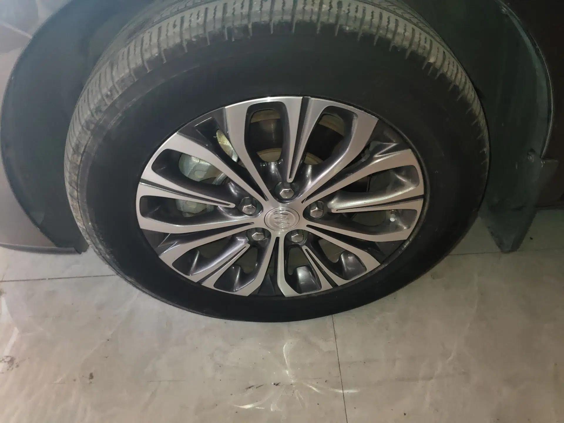 Buick GL8 2021 Land Cruiser Executive Class 652T Luxury Model — миниатюра 9