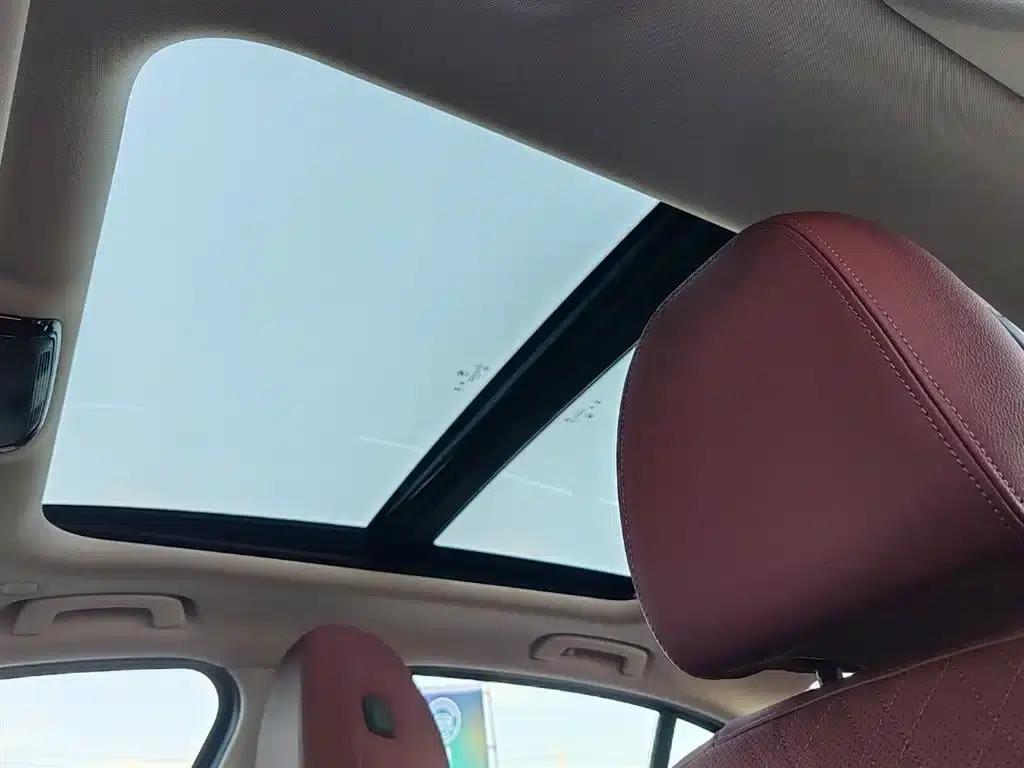 2025 BMW 3 Series 325Li M Sport Package — миниатюра 17