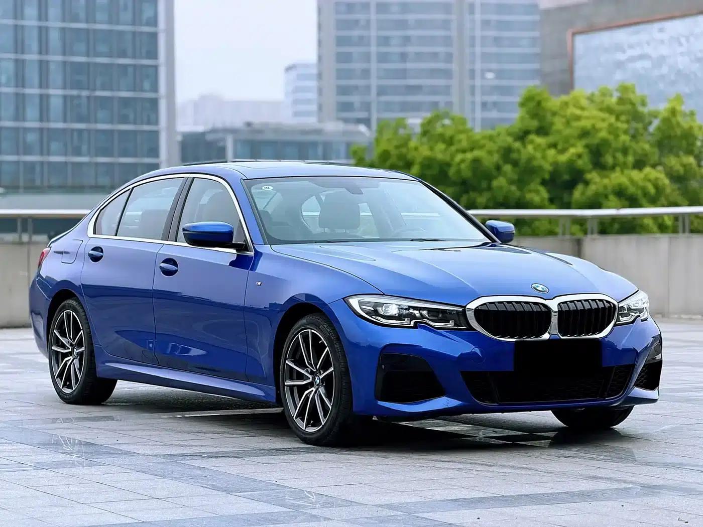 2022 BMW 3 Series 320Li M Sport Package — миниатюра 3