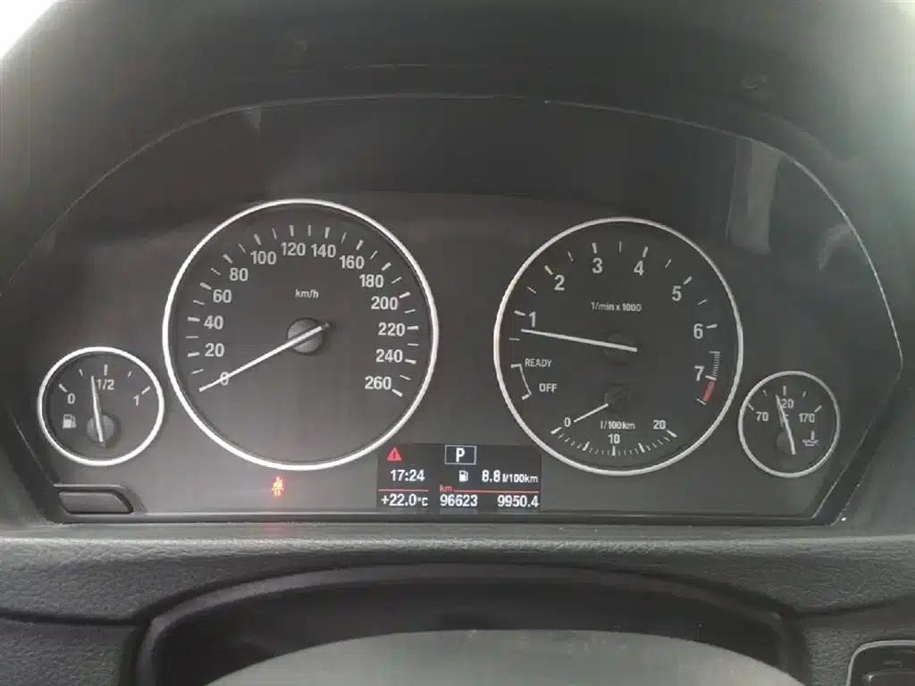 2017 BMW 3 Series 320Li Fashion Edition — миниатюра 8
