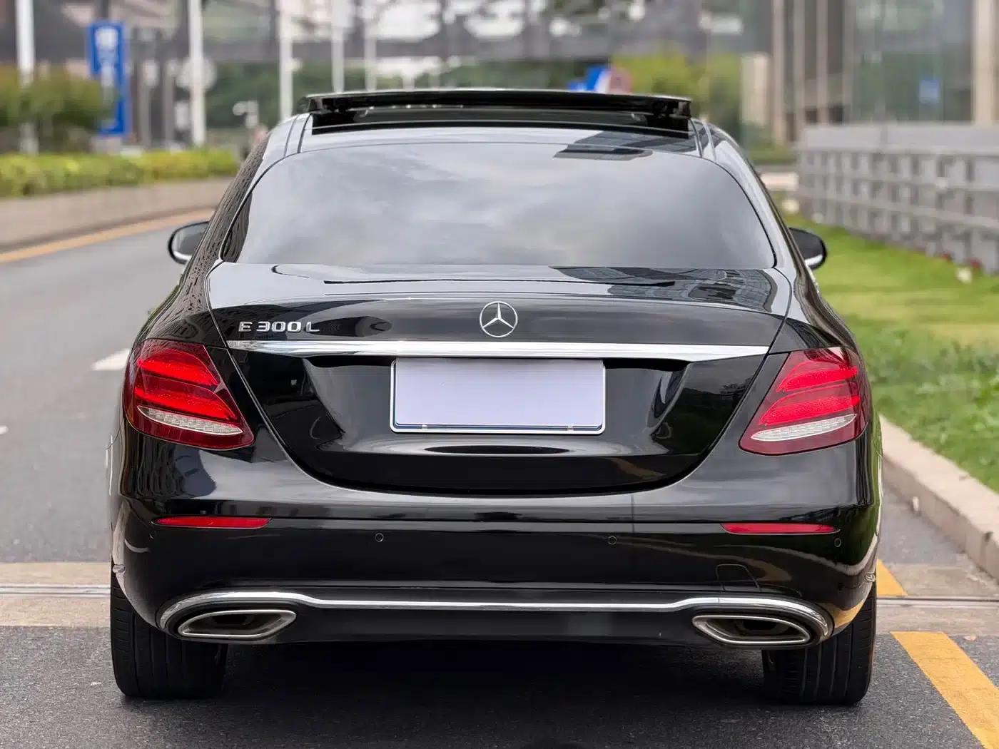 Mercedes-Benz E-Class 2020 Facelift E 300 L Fashion Model — миниатюра 5