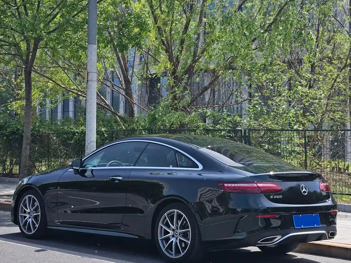 Mercedes-Benz E-Class (Imported) 2023 Facelift E 260 Coupe — миниатюра 3