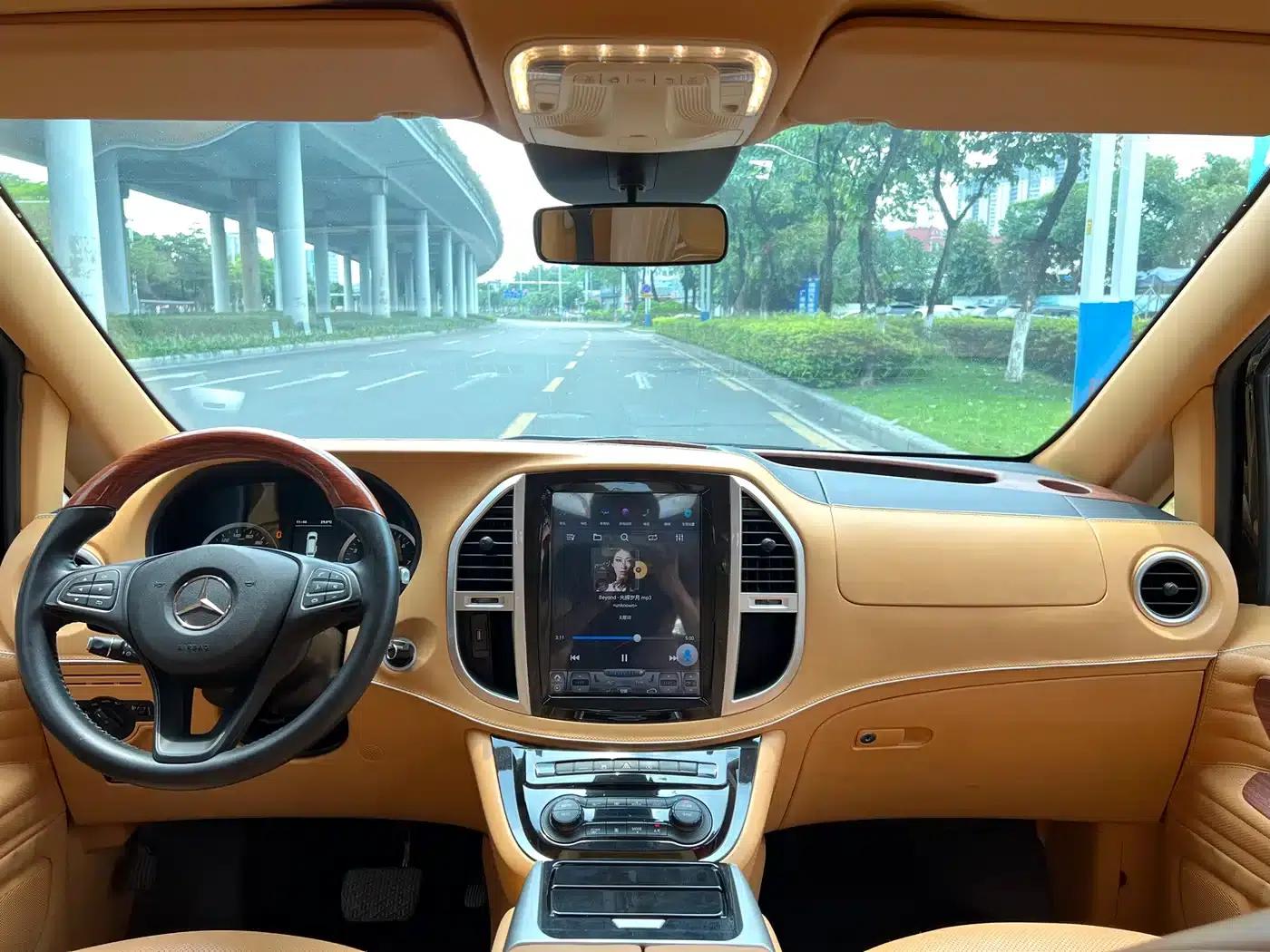 Vito 2020 2.0T Elite Edition 7-seater — миниатюра 5