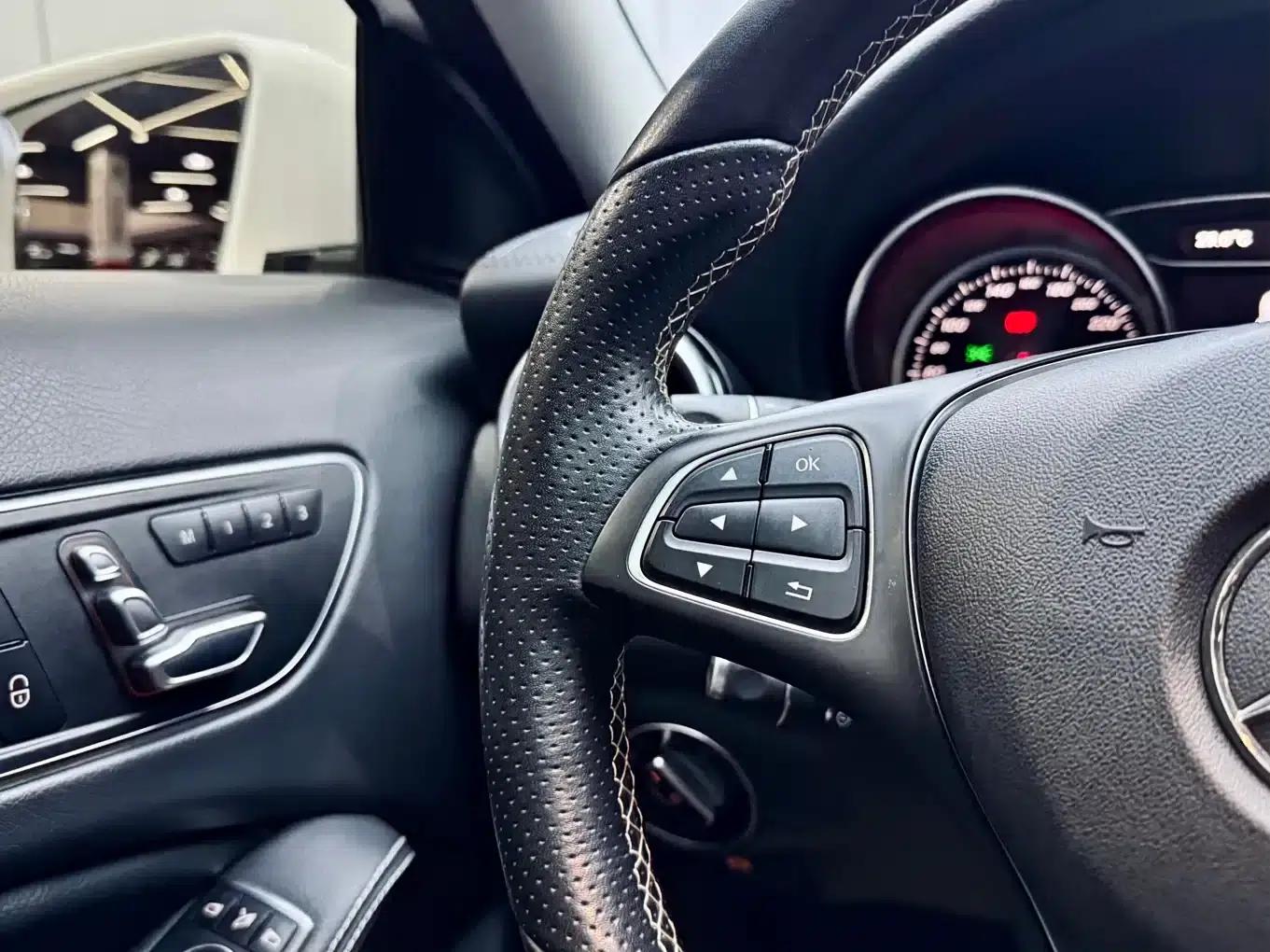 2017 Mercedes-Benz GLA 200 Fashion Edition — миниатюра 20
