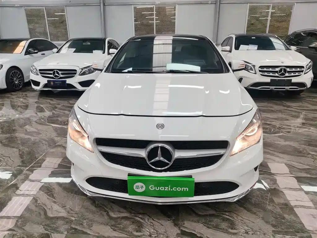 Imported Mercedes-Benz CLA 2018 CLA 200 Dynamic — миниатюра 3