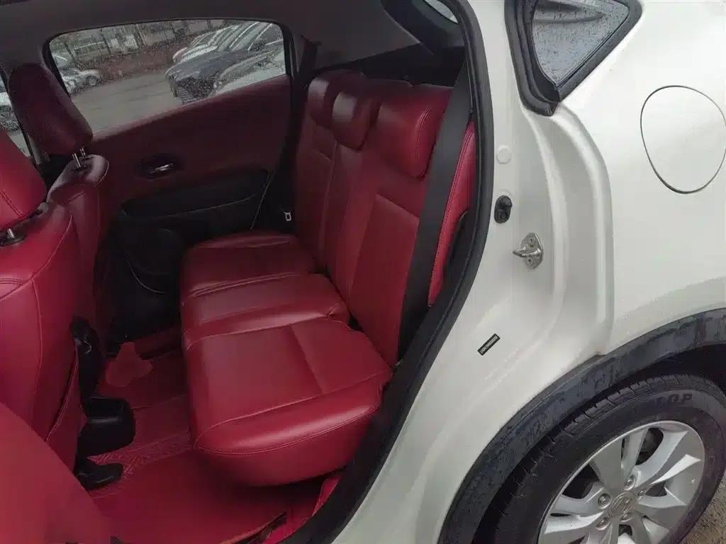 Vezel 2017 1.5L CVT 2WD Comfort Model — миниатюра 17