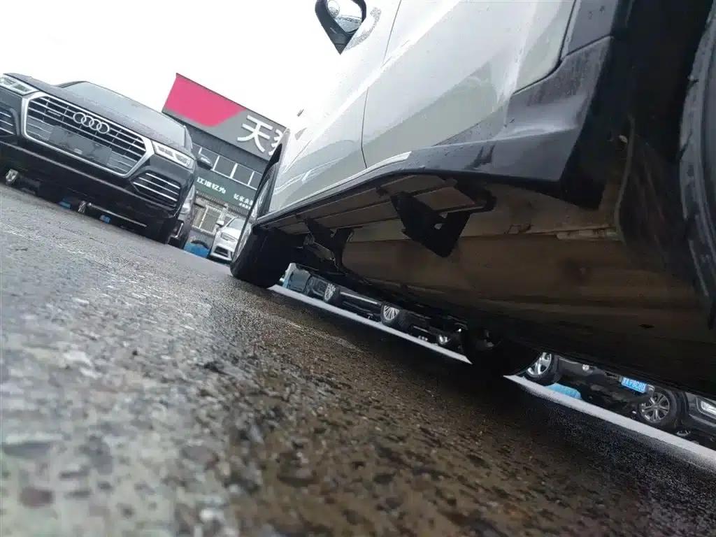 Vezel 2017 1.5L CVT 2WD Comfort Model — миниатюра 22