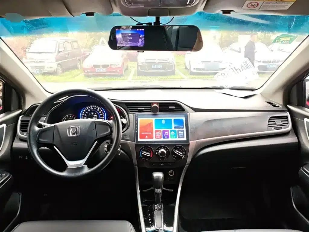 2016 Honda Crider 1.8L CVT Comfort Edition — миниатюра 6