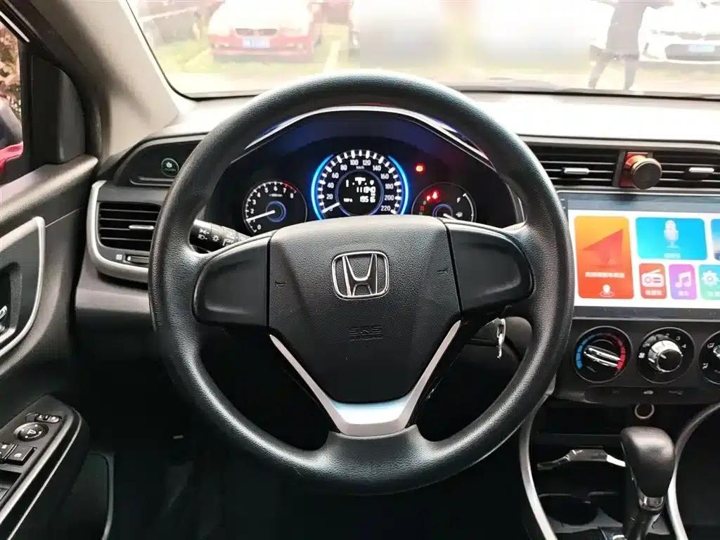 2016 Honda Crider 1.8L CVT Comfort Edition — миниатюра 7