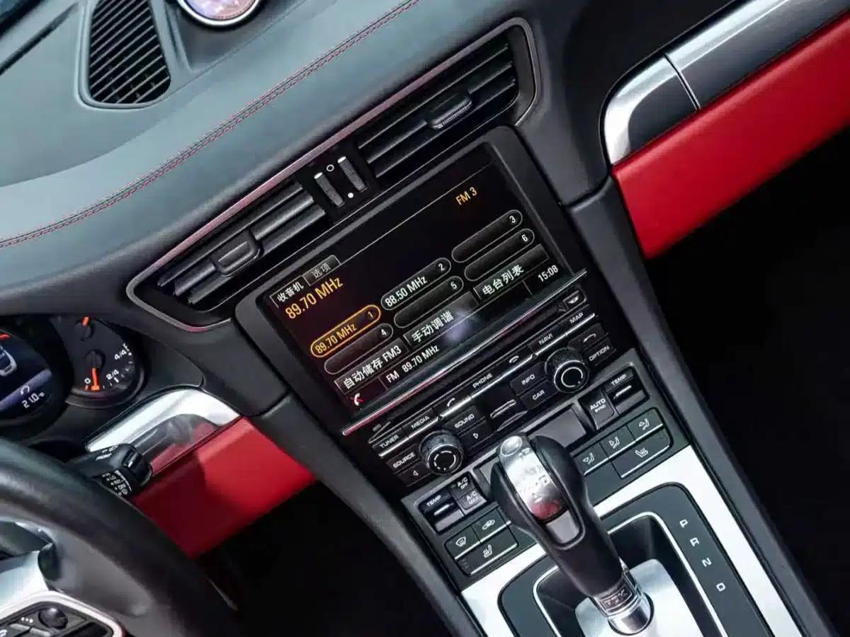 2014 Porsche 911 Targa 4 3.4L — миниатюра 12