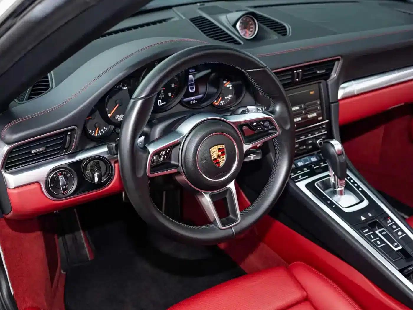 2014 Porsche 911 Targa 4 3.4L — миниатюра 5
