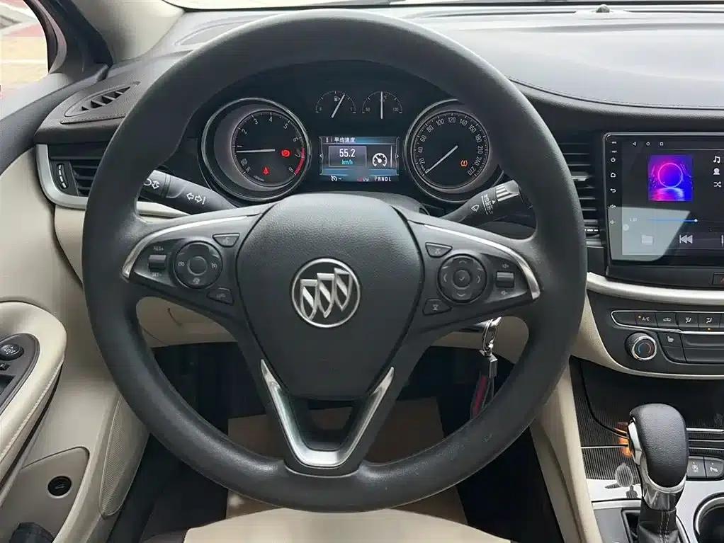 Buick Verano 2015 Sedan 15S Automatic Leading Edition — миниатюра 3