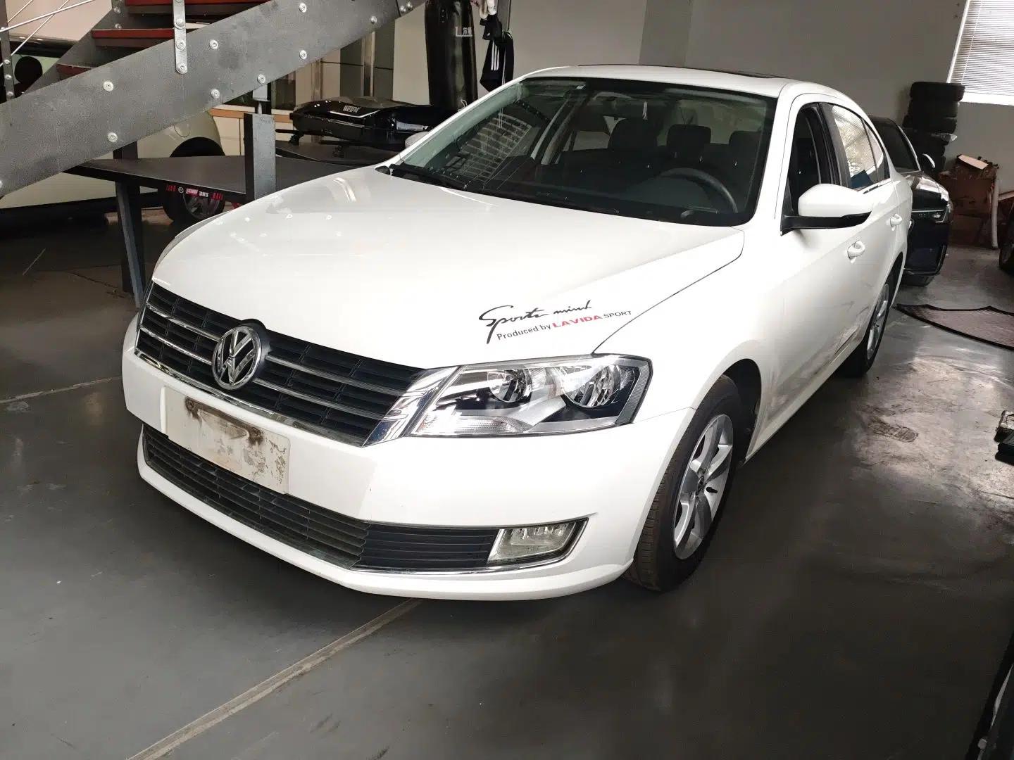 Volkswagen Lavida 2015 1.6L Automatic Fashion Edition — миниатюра 1