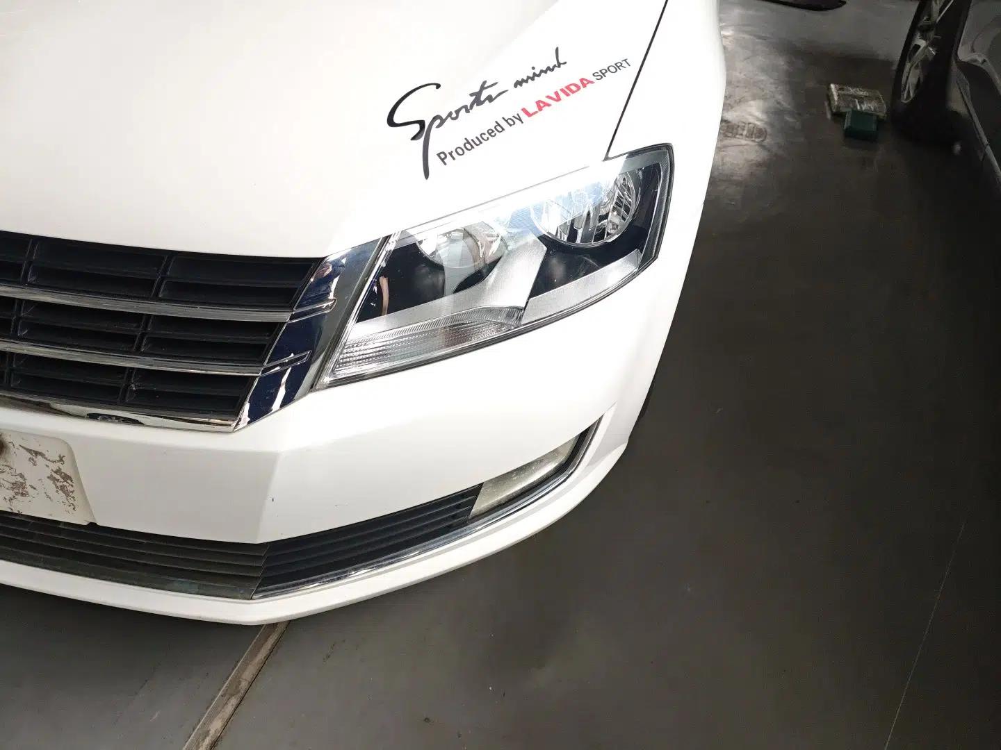 Volkswagen Lavida 2015 1.6L Automatic Fashion Edition — миниатюра 5