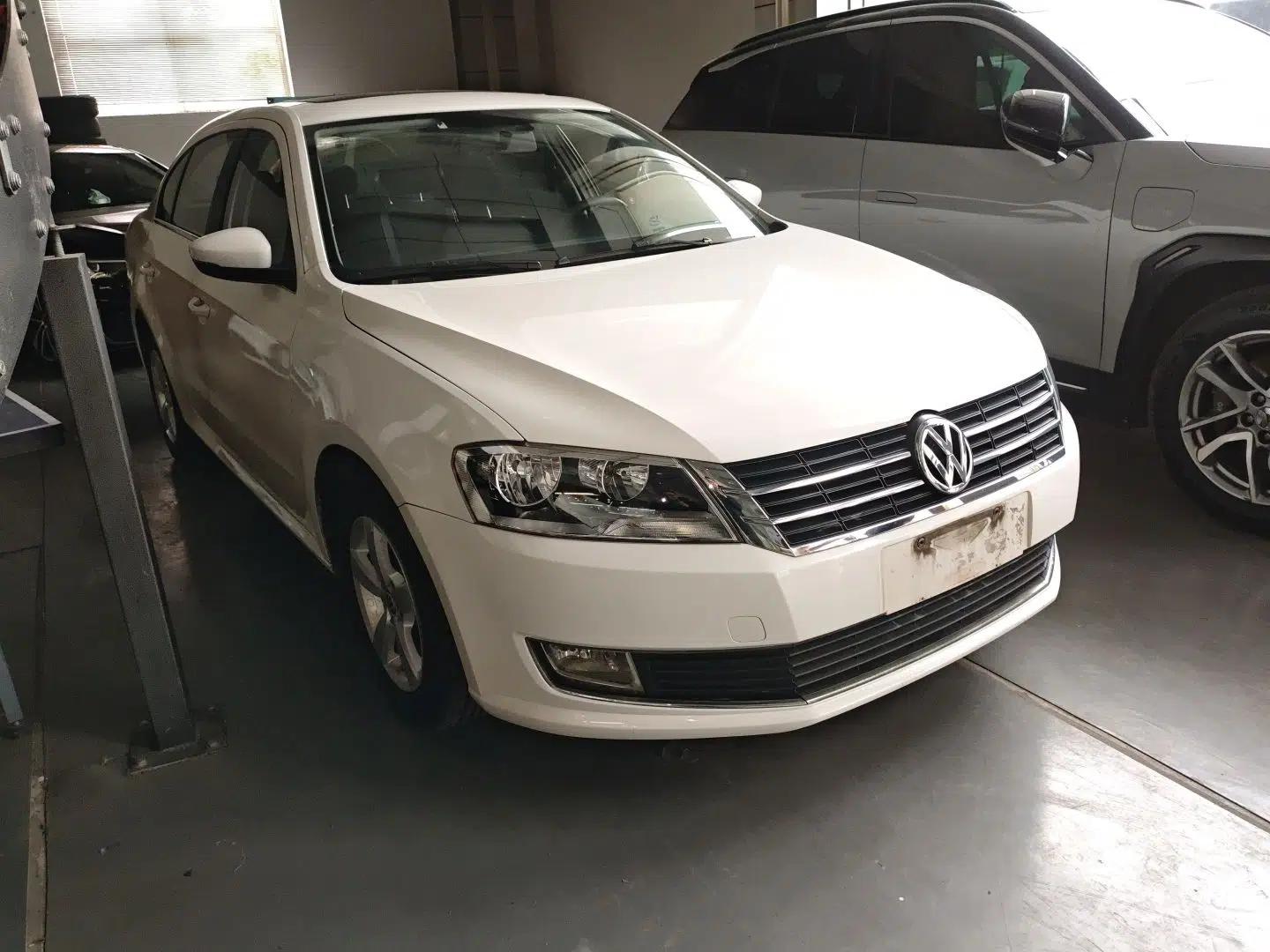 Volkswagen Lavida 2015 1.6L Automatic Fashion Edition — миниатюра 6