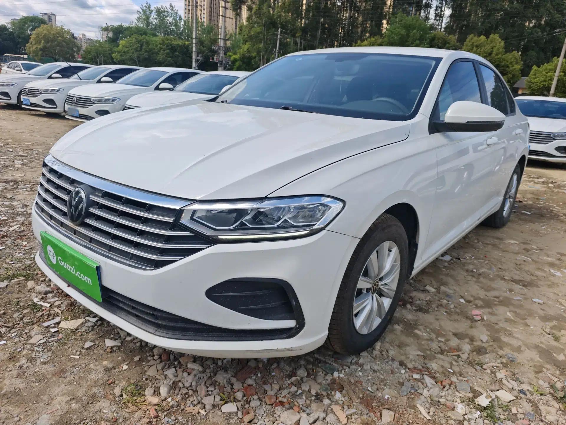 Volkswagen Lavida 2024 1.5L Automatic DeYi Edition — миниатюра 1
