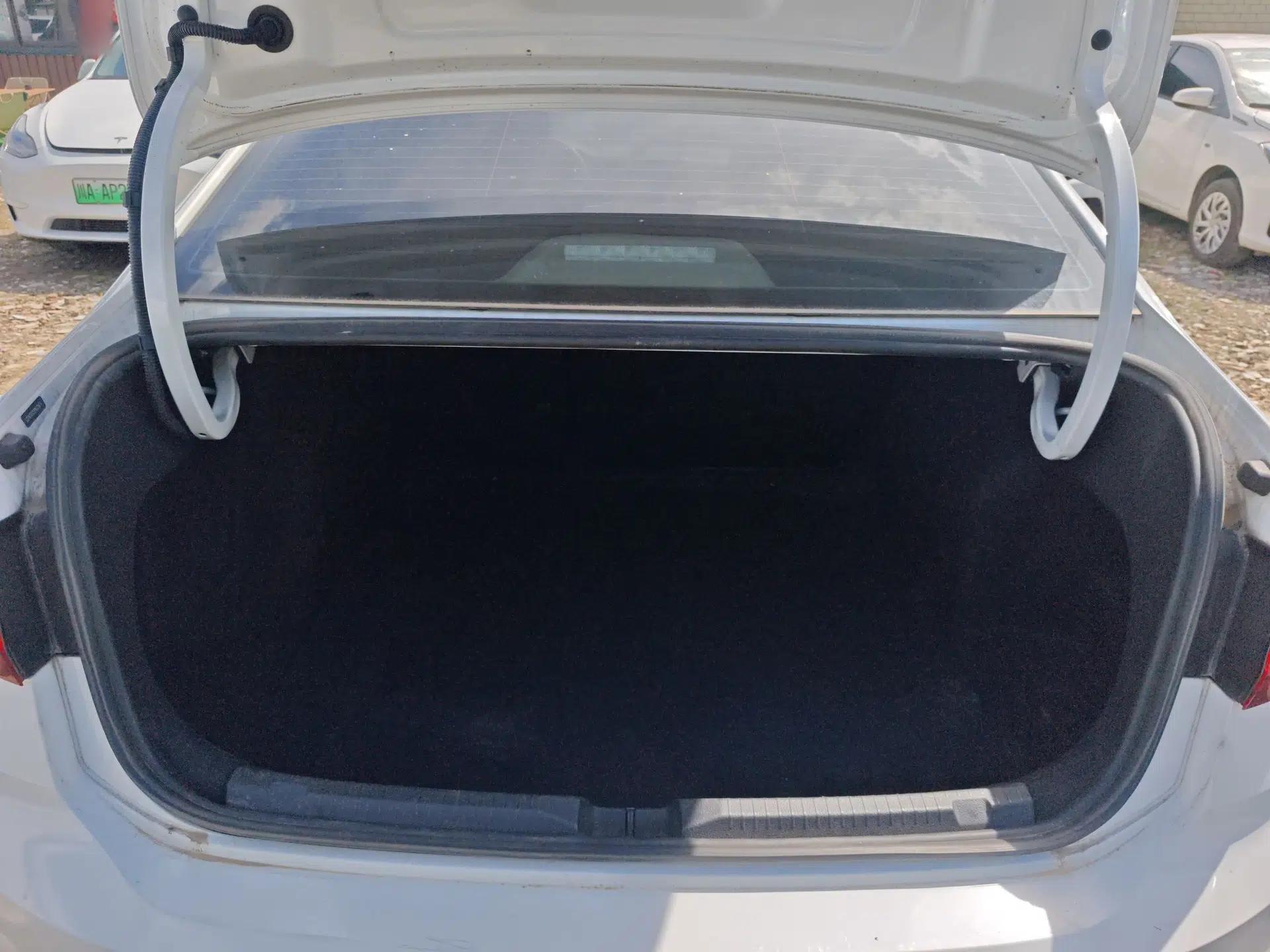 Volkswagen Lavida 2024 1.5L Automatic DeYi Edition — миниатюра 22