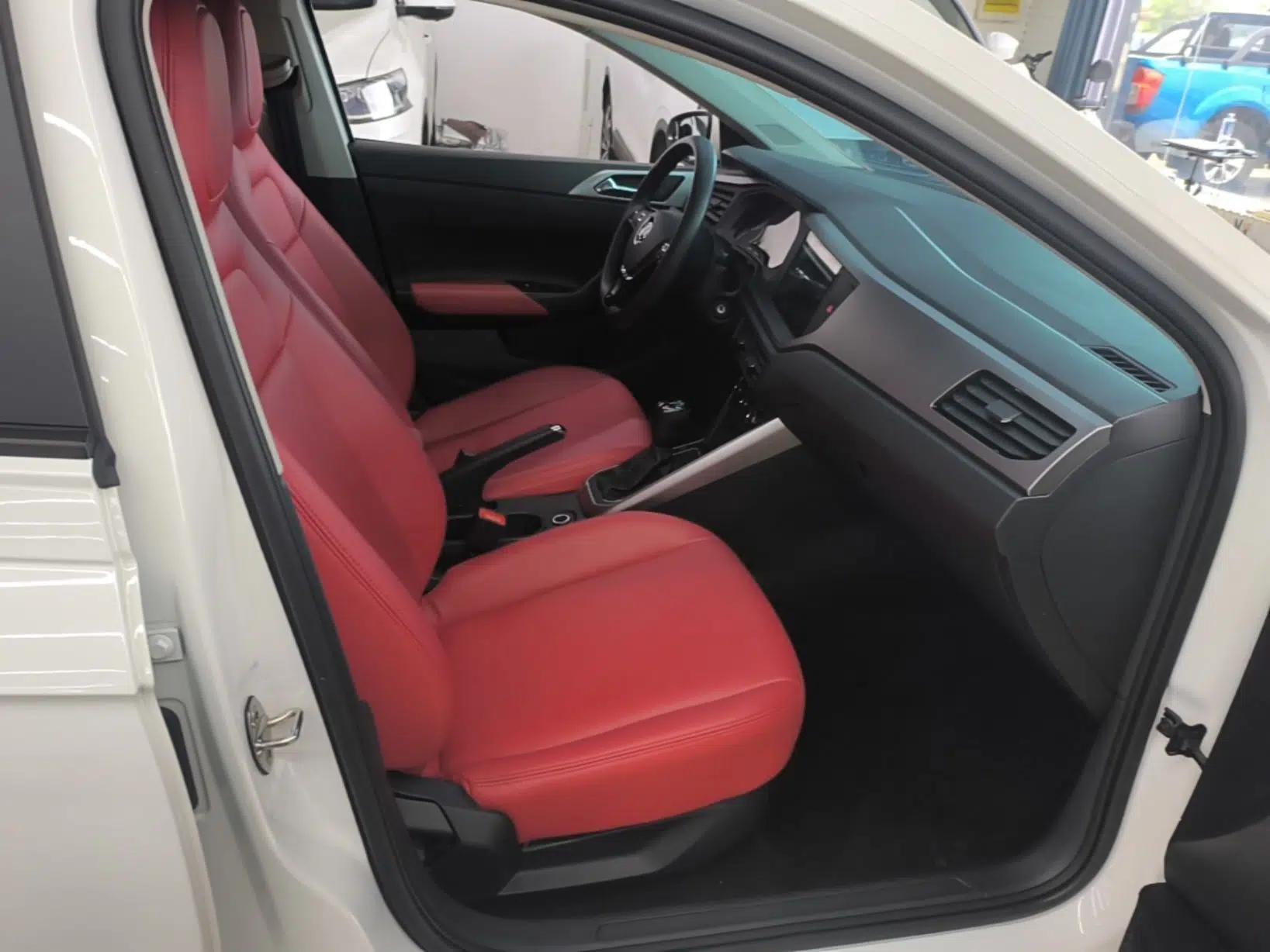 Volkswagen Polo 2019 Plus 1.5L Automatic Panoramic Enjoyment Edition — миниатюра 23