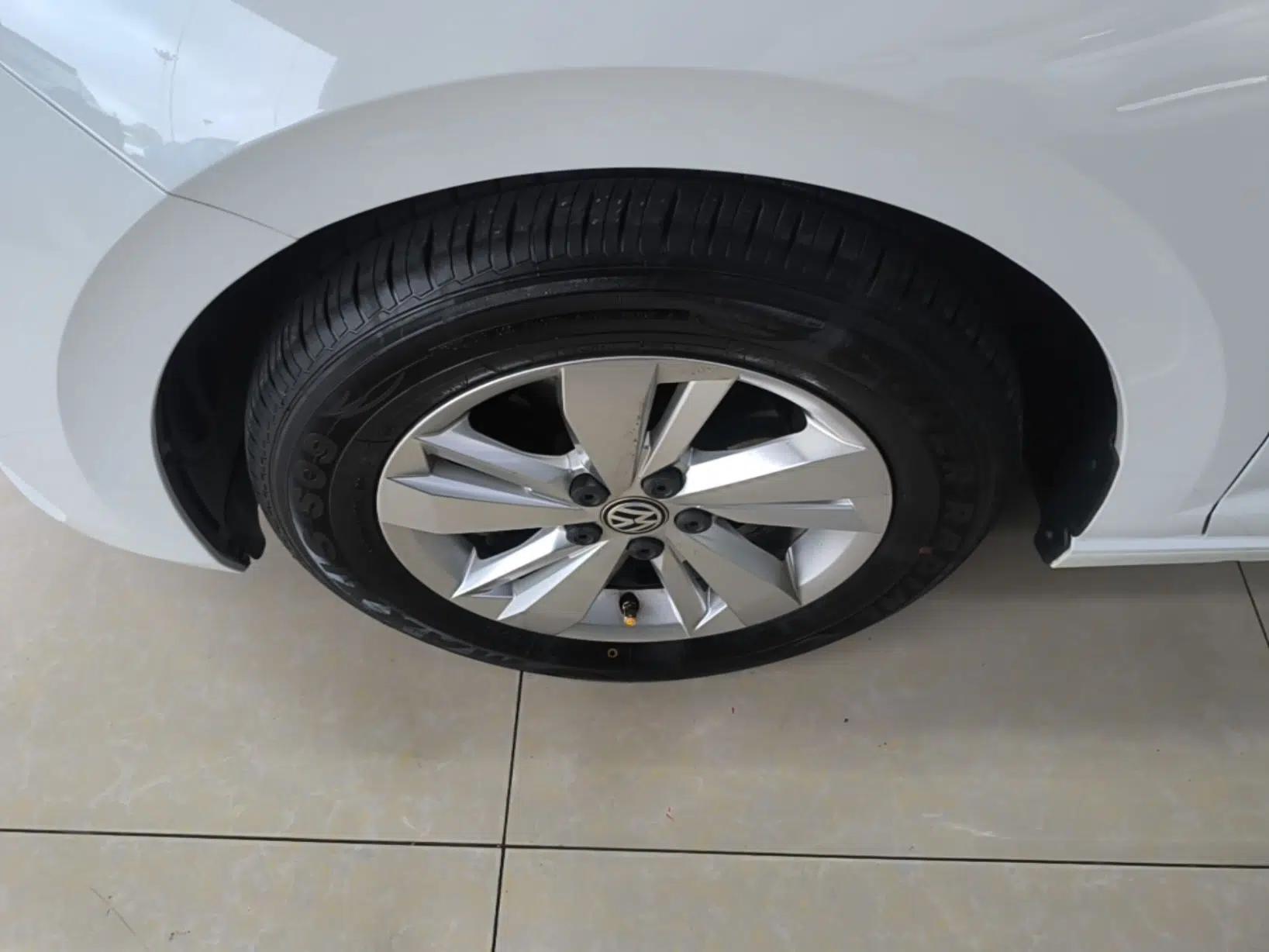 Volkswagen Polo 2019 Plus 1.5L Automatic Panoramic Enjoyment Edition — миниатюра 8