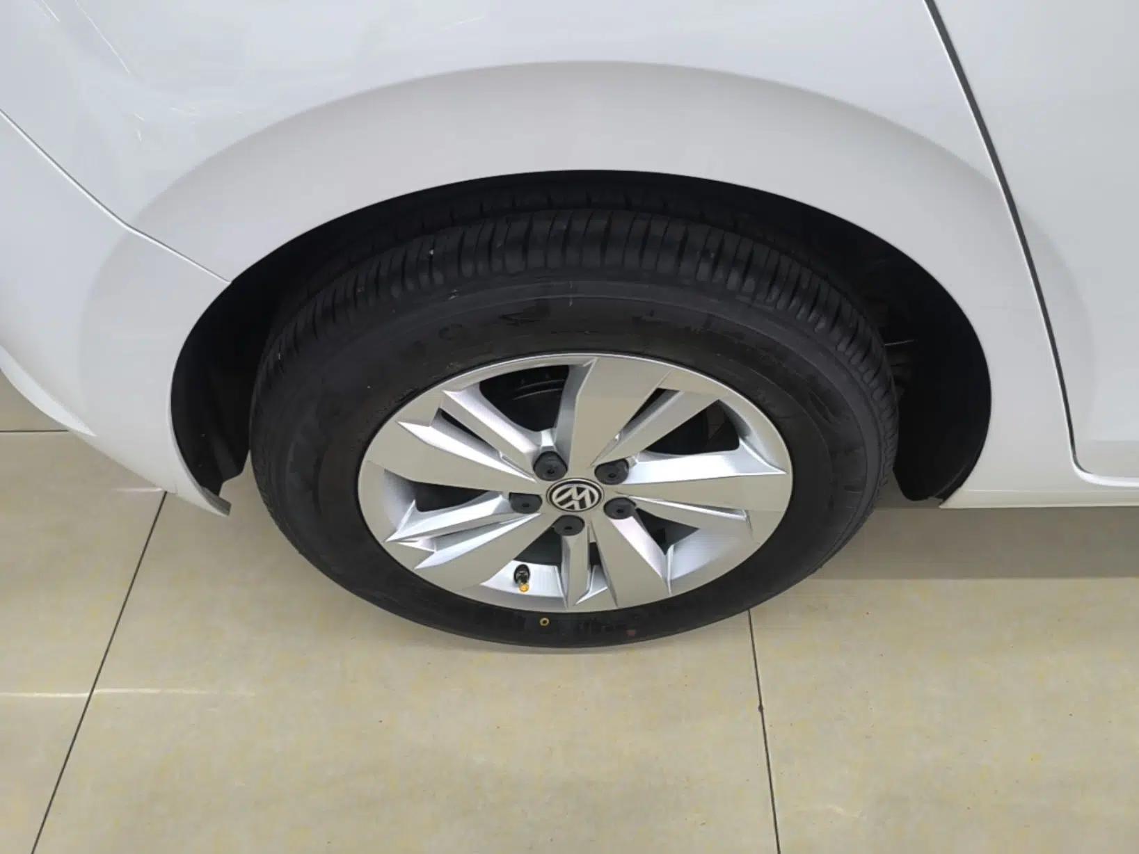 Volkswagen Polo 2019 Plus 1.5L Automatic Panoramic Enjoyment Edition — миниатюра 10