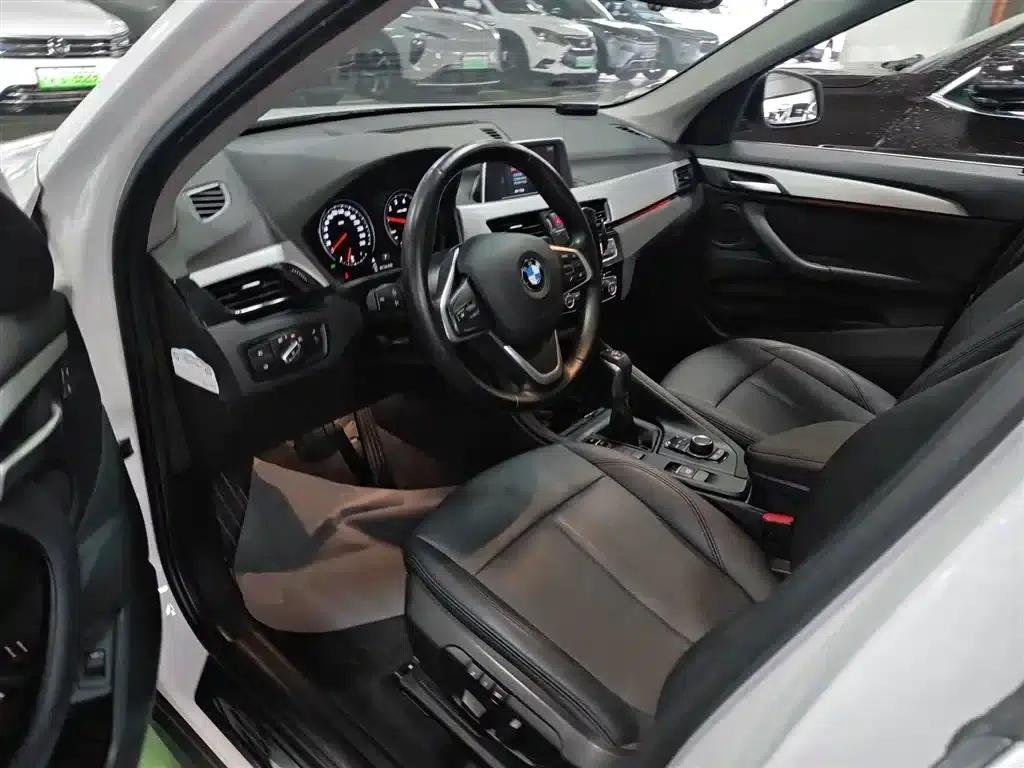 BMW X1 2019 sDrive20Li Leading Edition — миниатюра 12