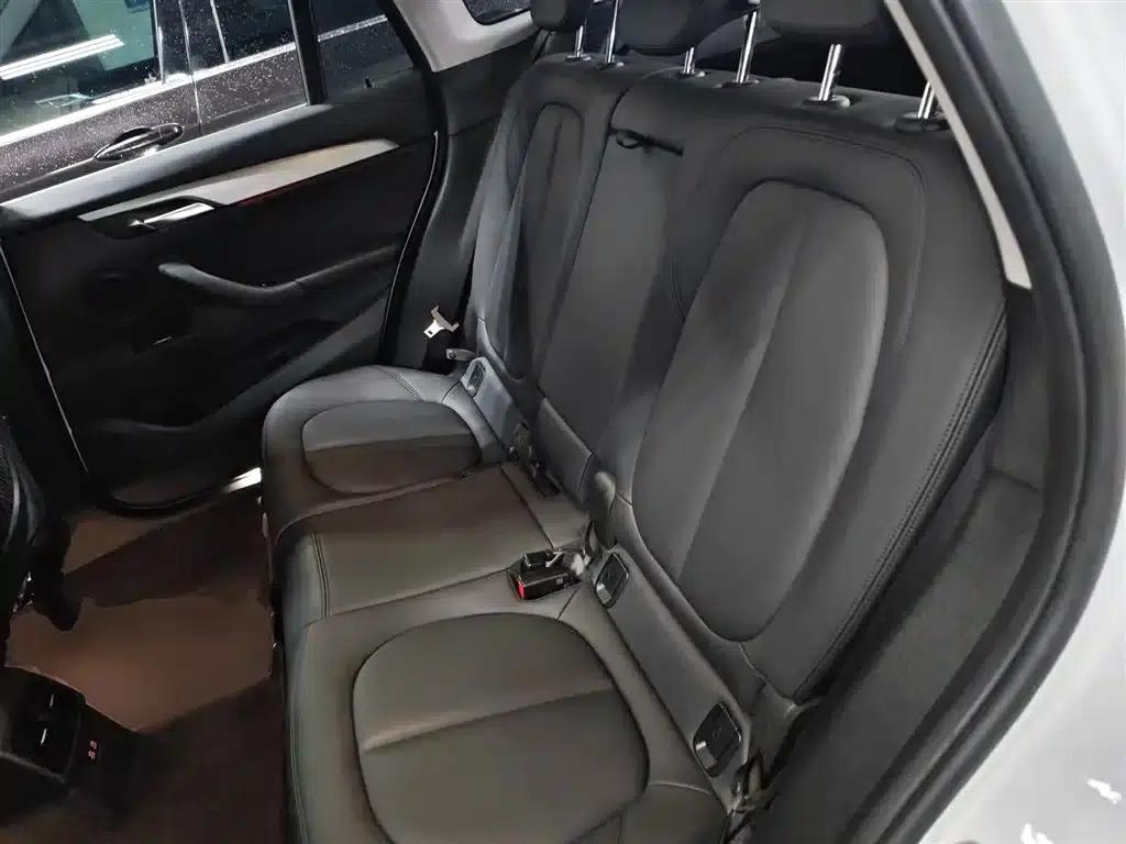BMW X1 2019 sDrive20Li Leading Edition — миниатюра 13