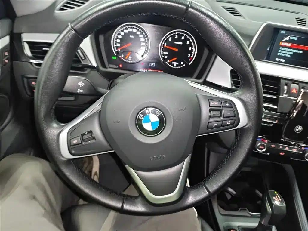 BMW X1 2019 sDrive20Li Leading Edition — миниатюра 7