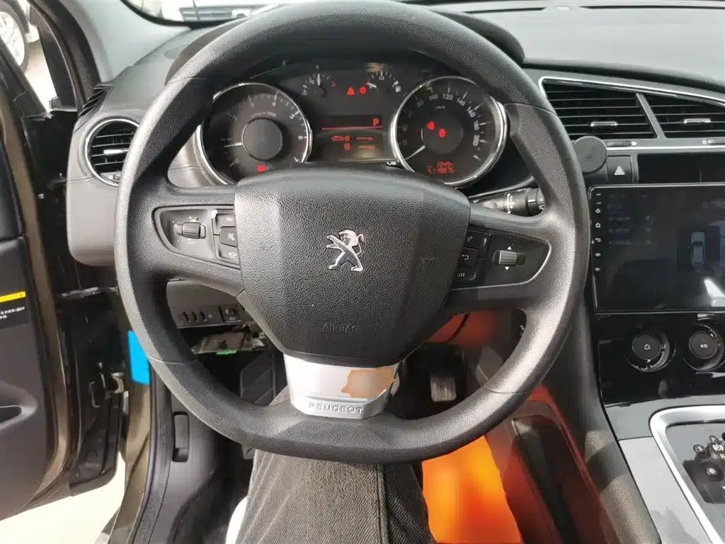 Peugeot 3008 2016 2.0L Automatic Classic Edition — миниатюра 11