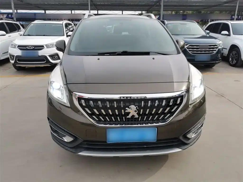 Peugeot 3008 2016 2.0L Automatic Classic Edition — миниатюра 3