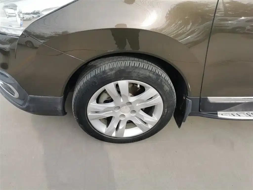 Peugeot 3008 2016 2.0L Automatic Classic Edition — миниатюра 23