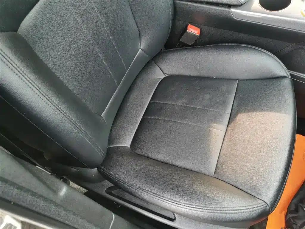 Peugeot 3008 2016 2.0L Automatic Classic Edition — миниатюра 25