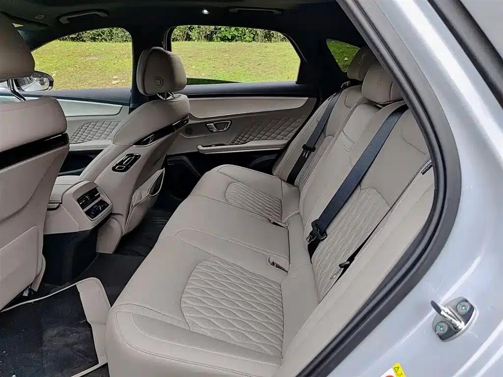 Han 2024 DM-i Glory Edition 121KM Premium — миниатюра 8